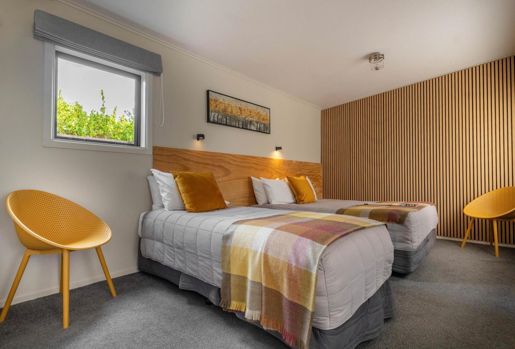 Bed and Breakfast Shakespeare House Те-Анау Экстерьер фото