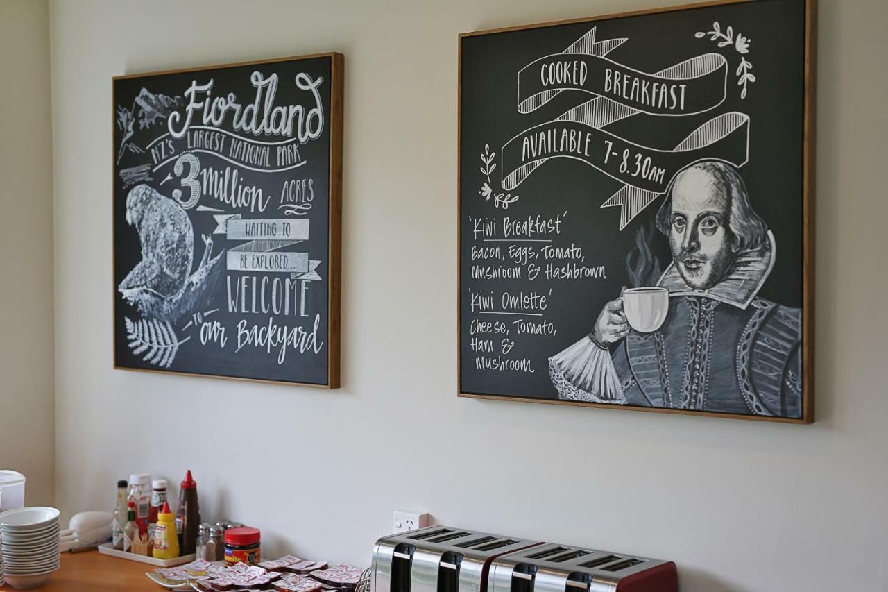 Bed and Breakfast Shakespeare House Те-Анау Экстерьер фото