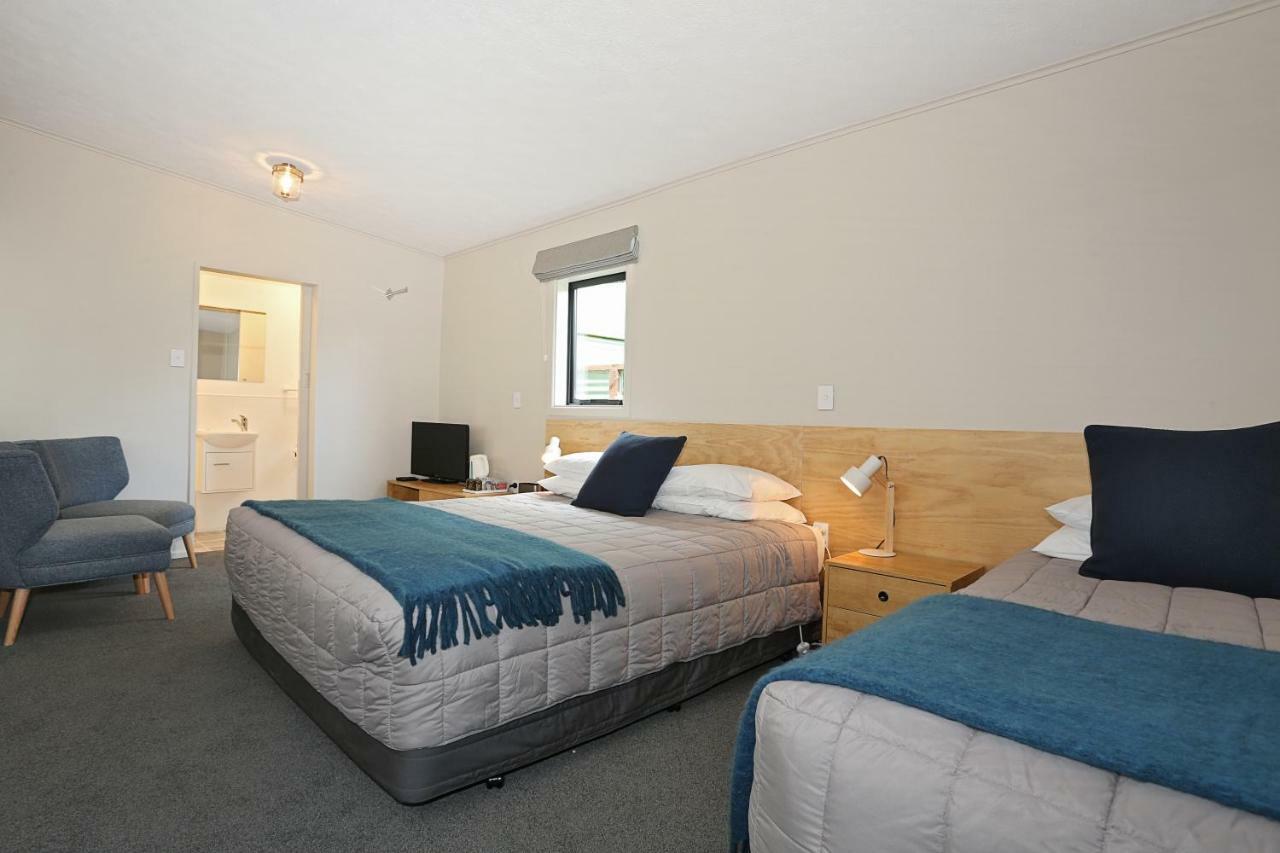 Bed and Breakfast Shakespeare House Те-Анау Экстерьер фото